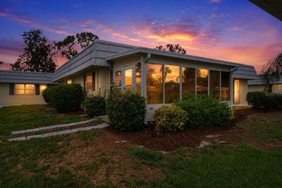 /international/us/1801-bedford-terrace-sun-city-center-fl-110108411792/