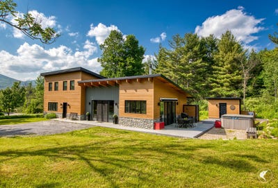 /international/us/968-springfield-road-wilmington-ny-110096996156/