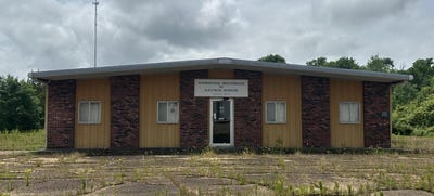 /international/us/743-senter-st-tupelo-ms-110108816794/