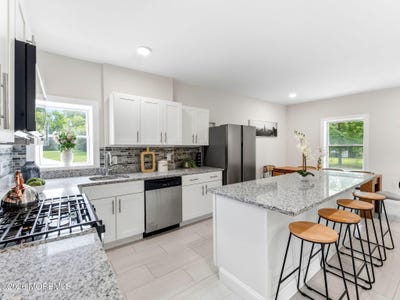 /international/us/2043-route-542-tuckerton-nj-110109726156/