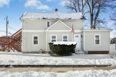 /international/us/212-spruce-st-leominster-ma-110106454585/