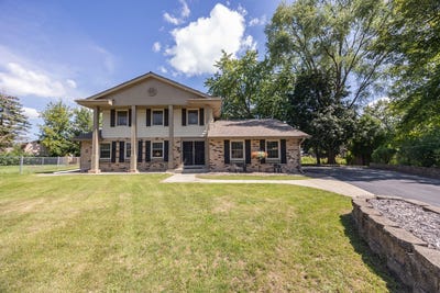 /international/us/12430-w-burdick-ct-new-berlin-wi-110119729653/