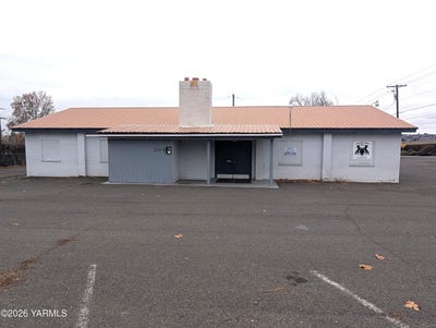 /international/us/204-s-46th-ave-yakima-wa-110105409599/