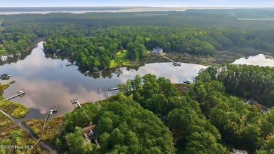 /international/us/448-bay-shores-road-lot-21-merritt-nc-110119669015/
