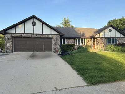 /international/us/2603-minnetonka-drive-cedar-falls-ia-110108335806/