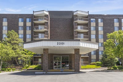 /international/us/2201-s-grace-street-lombard-il-110108124558/