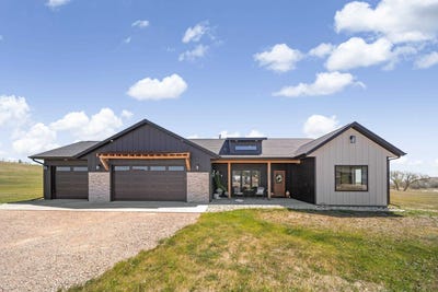 /international/us/21622-northwood-drive-piedmont-sd-110108206733/