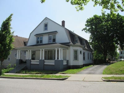 /international/us/5-oberlin-st-worcester-ma-110101645814/