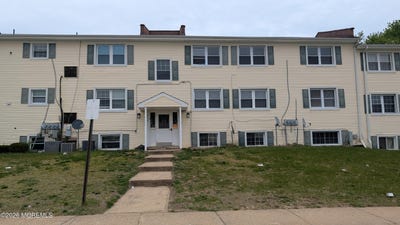 /international/us/226-sawmill-road-brick-nj-110107660412/