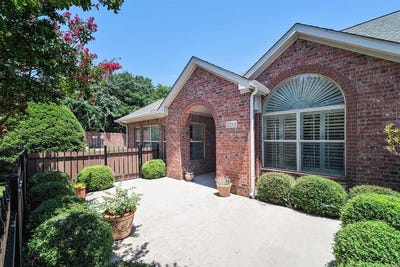 /international/us/3250-rosemeade-drive-fort-worth-tx-110101216502/
