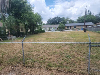 /international/us/5232-pine-street-seffner-fl-110101179579/