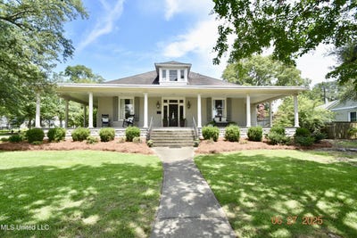 /international/us/101-e-east-president-greenwood-ok-110100569945/
