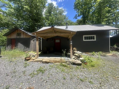 /international/us/853-rock-springs-road-celina-tn-110099640892/