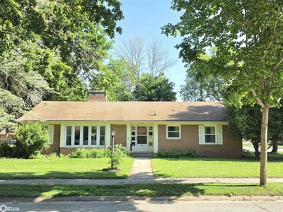 /international/us/954-6th-place-se-mason-city-ia-110108546581/