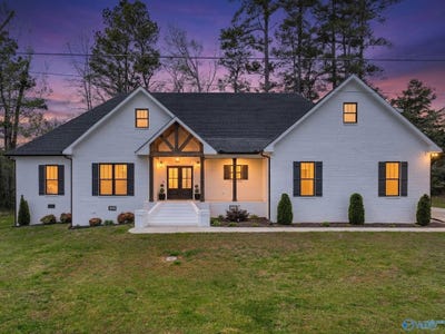 /international/us/116-bowery-lane-albertville-al-110106949030/