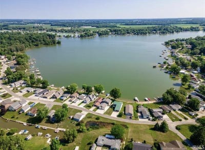 /international/us/2205-e-770-s-road-wolcottville-in-110105919010/