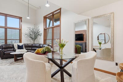 /international/us/834-mckinley-ave-kellogg-id-110106718974/