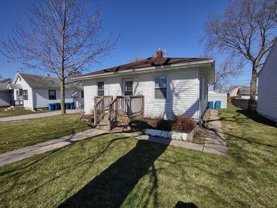 /international/us/912-douglas-street-morris-il-110109158615/