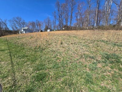 /international/us/135-riverview-lane-beckley-wv-110098181012/