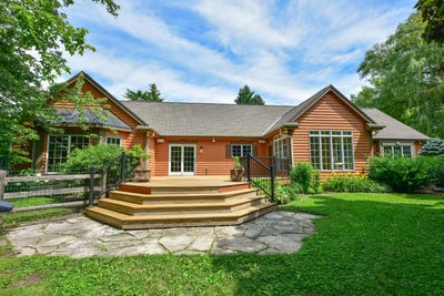 /international/us/3550-division-rd-jackson-wi-110100872077/