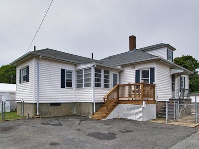 /international/us/57-larouche-st-fall-river-ma-110100973495/