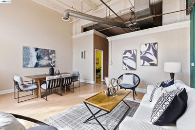 /international/us/4053-harlan-st-emeryville-ca-110105889688/