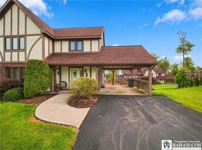 /international/us/8253-canterbury-drive-clymer-ny-110110279590/