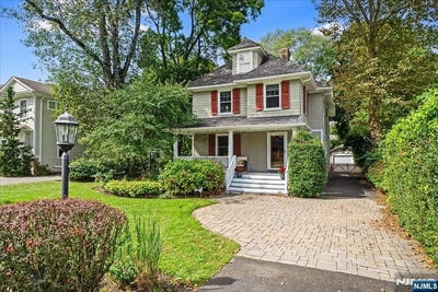 /international/us/140-john-street-ridgewood-nj-110110326889/