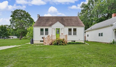 /international/us/308-w-spruce-street-paxton-il-110108887058/