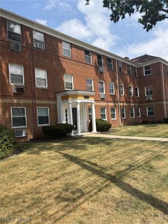 /international/us/13825-cedar-road-south-euclid-oh-110109834971/