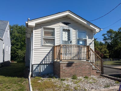 /international/us/58-manalapan-road-spotswood-nj-110108410380/