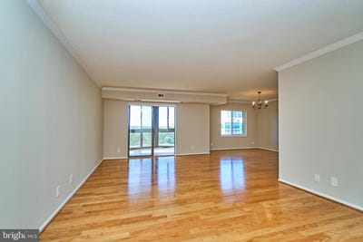 /international/us/8360-greensboro-drive-mclean-va-110108627599/