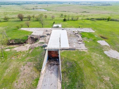 /international/us/3627-road-d-allen-ks-110091696057/