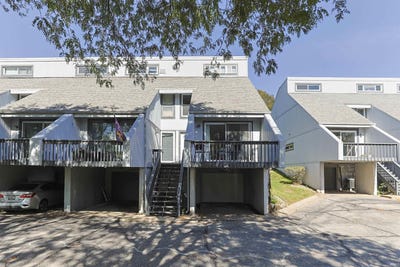 /international/us/18199-stoneridge-street-south-bend-in-110120416238/
