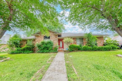 /international/us/701-e-jacob-street-pilot-point-tx-110107684159/