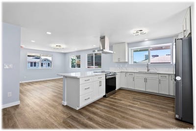/international/us/3232-castle-street-honolulu-hi-110098344515/
