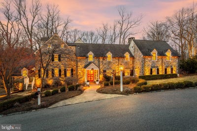 /international/us/351-laurel-lane-haverford-pa-110099991725/