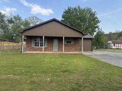 /international/us/10-cagle-clarksville-ar-110098408882/