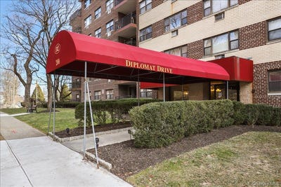 /international/us/200-diplomat-drive-mount-kisco-ny-110106036792/