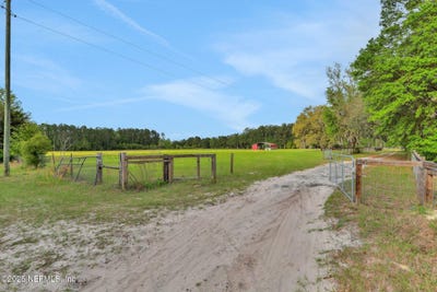 /international/us/156-lee-lane-hollister-fl-110098612521/