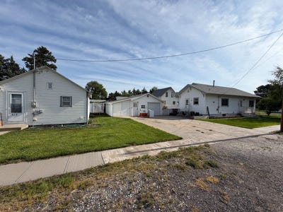 /international/us/610-and-612-elm-st-sutherland-ne-110108447504/