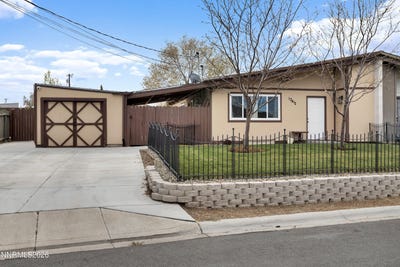 /international/us/13412-mount-lassen-street-reno-nv-110107355650/