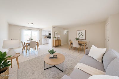 /international/us/8023-n-49th-avenue-glendale-az-110099887560/