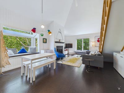 /international/us/419-snowflower-court-carrabassett-valley-me-110119765943/