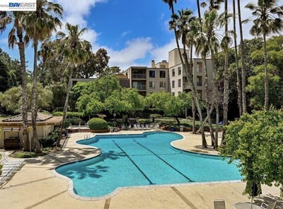 /international/us/300-n-civic-drive-walnut-creek-ca-110104535577/