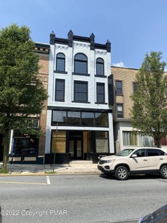 /international/us/128-s-1st-street-lehighton-pa-110081397490/