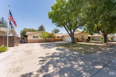 /international/us/800-terrace-street-porterville-ca-110101232711/