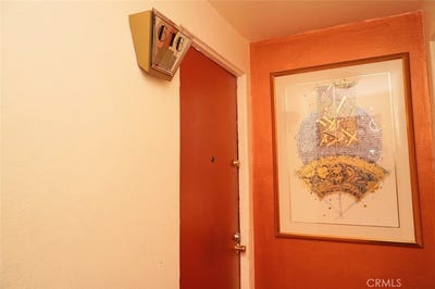 /international/us/140-linden-long-beach-ca-110120129179/