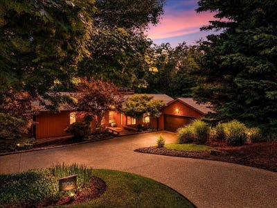 /international/us/1102-deerfield-dr-blacksburg-va-110119754503/
