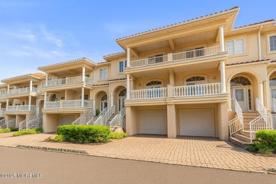 /international/us/21-riviera-drive-long-branch-nj-110100847509/
